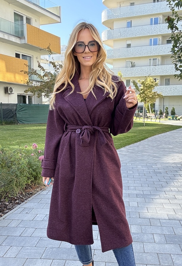 Lucilla szövetkabát– Hosszított női szövetkabát padlizsán – Innova Fashion